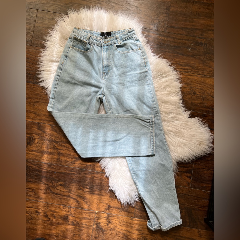 Miss Guided Wide leg pants, High waist jeans, blue, Size 4, good conditions.